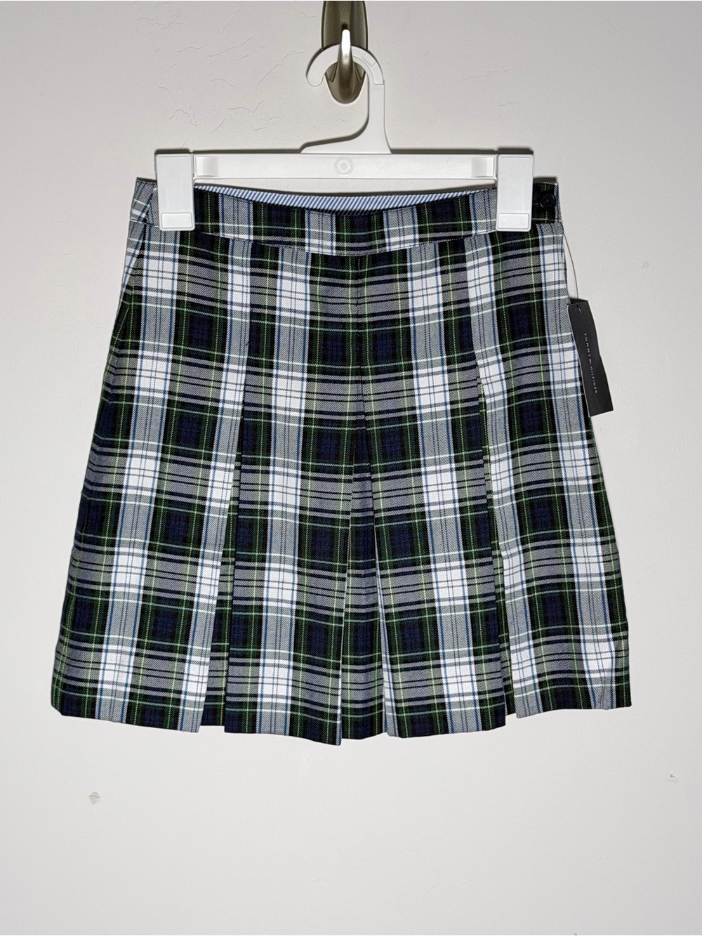 Tommy Hilfiger School Uniform Skirt Size 10 NWT Adjustable Waist White Plaid
